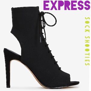🆕Express Lace-up Booties